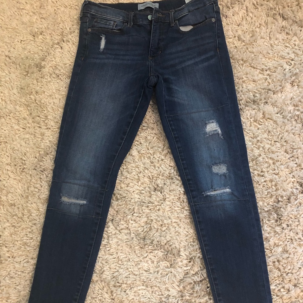 Banana Republic distressed jeans size 27 petite